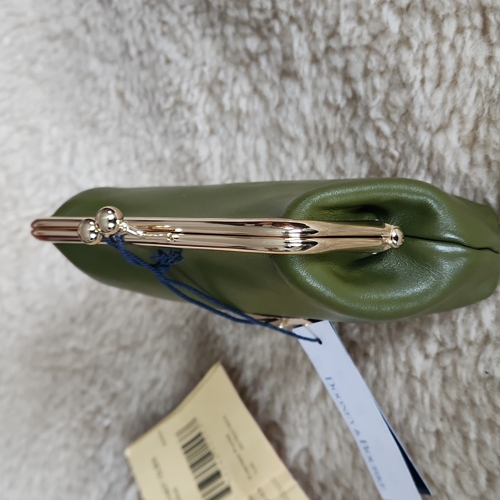 NWT Dooney & Bourke Olive Green Leather Kisslock Large Framed Purse π«πβ€οΈπ - Picture 5 of 16